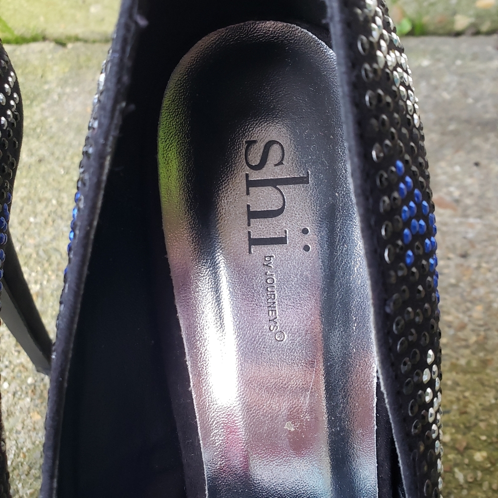 Heels - Picture 11 of 11
